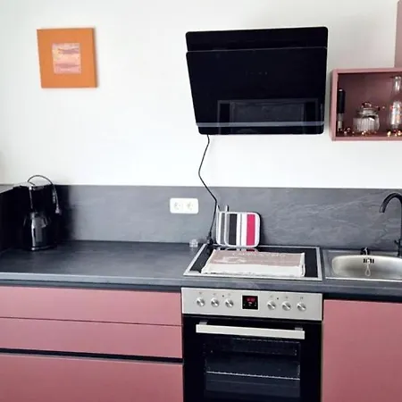 Apartment Mit Balkon In