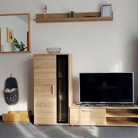 Mit Balkon In Apartment *