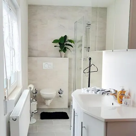 Mit Balkon In * Glauburg